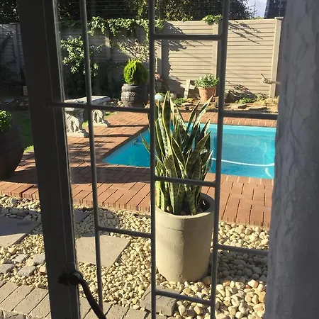 80 On Benade Apartment Bloemfontein Exterior photo