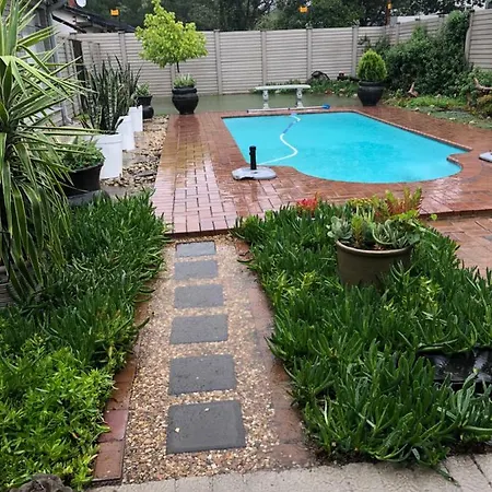 80 On Benade Apartment Bloemfontein Exterior photo