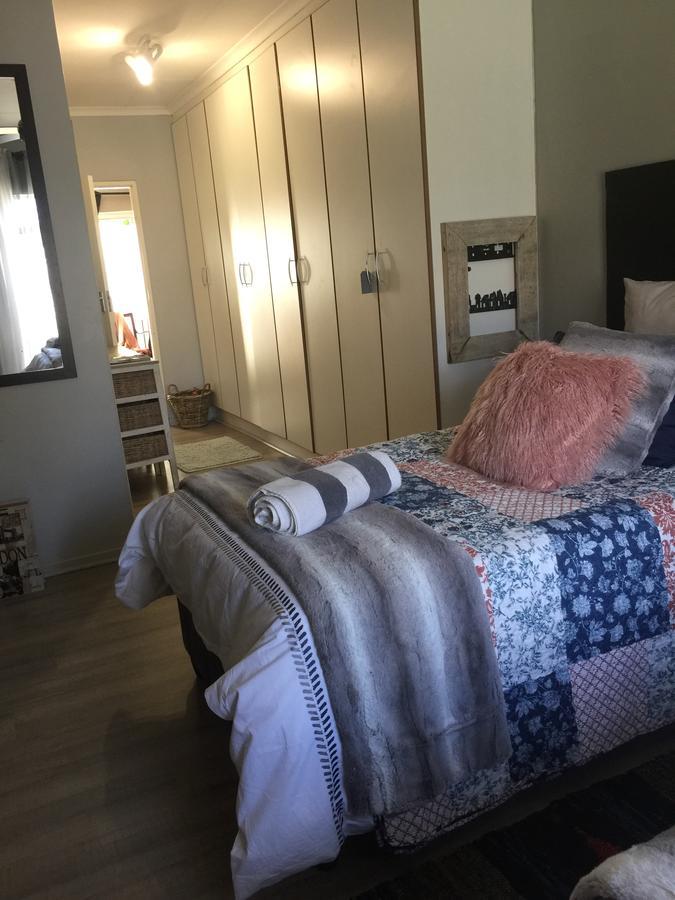 80 On Benade Homestay